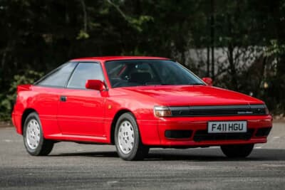 2万5313ポンド（邦貨換算約539万円）で落札された「ST165型トヨタ セリカGT-FOUR」（C）Iconicauctioneers