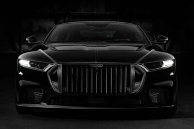 BRABUS BODO：暗闇に浮かび上がる迫力のフロントマスク