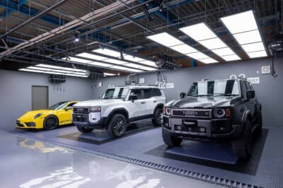 プロテラジャパンには、ポルシェからランドクルーザーまで幅広い車種が集まる