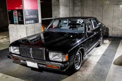 トヨタ クラウン:やまださんが初めての愛車として迎え入れた5代目クラウンの4ドアピラードハードトップ(HT)