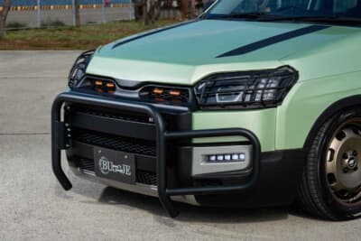 トヨタ プロボックス:グリル一体型のフロントバンパースポイラーでフェイス周りを一新