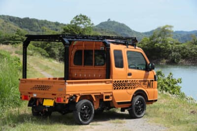 スズキ スーパーキャリイ:デイキャンプにもよく行くそう。積載量はピカイチだから、どこへ行っても大活躍。乗用車らしいルックスもイイ