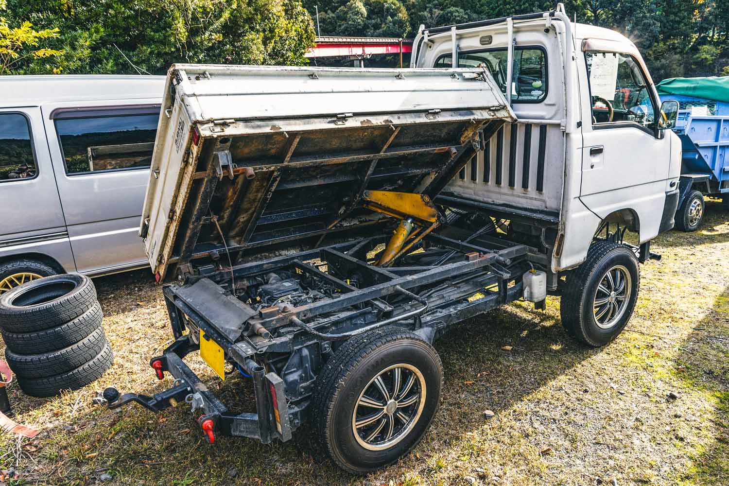 26cmの極高リフトに消防車のバネ!? スバル「サンバー」を完全自作 26cmの極高リフトに消防車のバネ!? スバル「サンバー」を完全自作