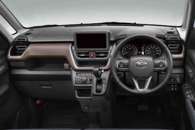 ダイハツ ムーヴ：RSグレードのインパネ