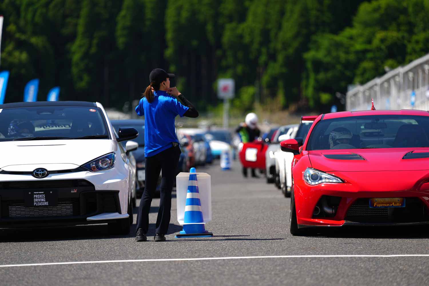 プロの走りから安全に学ぶ！ TOYO TIRESが主催するサーキット走行会の