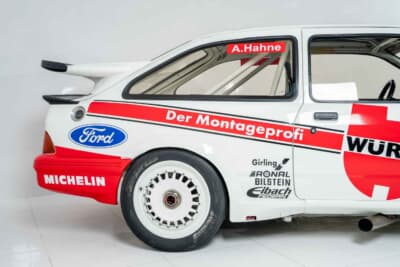 23万5750ユーロ（邦貨換算約4338万円）で落札されたフォード「シエラRS500コスワース」（C）Bonhams