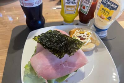 ドイツ滞在時の食事風景。このような日常的な光景のなかでも環境への配慮を感じる
