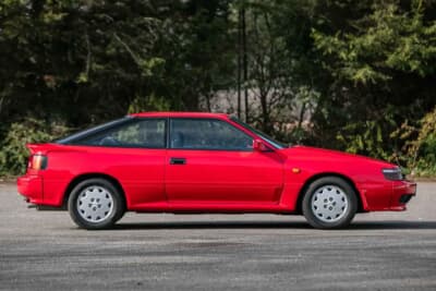 2万5313ポンド（邦貨換算約539万円）で落札された「ST165型トヨタ セリカGT-FOUR」（C）Iconicauctioneers