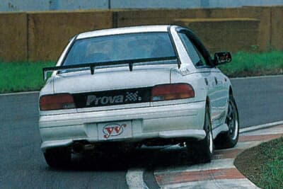 スバル インプレッサ WRX:迫力あるリアウイングはJTCリヤウイング用の試作品。硬派な外観を残しつつ、ただ者ではない存在感を放つ