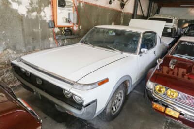 トヨタ クラウン：パナソニック製の純正車載冷蔵庫がオプション装着された貴重な4代目だ