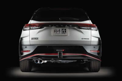 日産 オーラニスモ：柿本改のマフラーは車検対応でありながらスポーティなサウンドが魅力。こちらは2WD用
