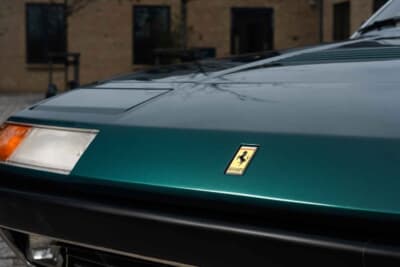 8万9125ユーロ（邦貨換算約1640万円）で落札された「1983年式フェラーリ400i」（C）Courtesy of RM Sotheby's