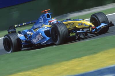 ルノー R25：F1王者に輝いた栄光のV10エンジン搭載マシン