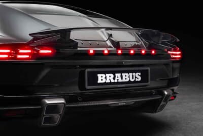 BRABUS BODO：可変リアスポイラーと片側2段積みのスクエアマフラー
