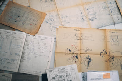 ランボルギーニ・ポロストリコは、アーカイブの保存やヒストリックカーの適切な管理を行い、さらにレストアや認定も行っている