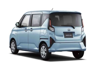 ダイハツ ムーヴ：Xグレードのリア