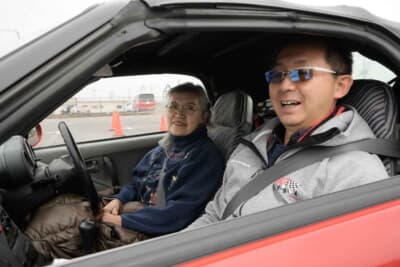 ホンダ ビート:愛車S600が修理中のためコ・ドライバーとして参加した小屋渉さん。