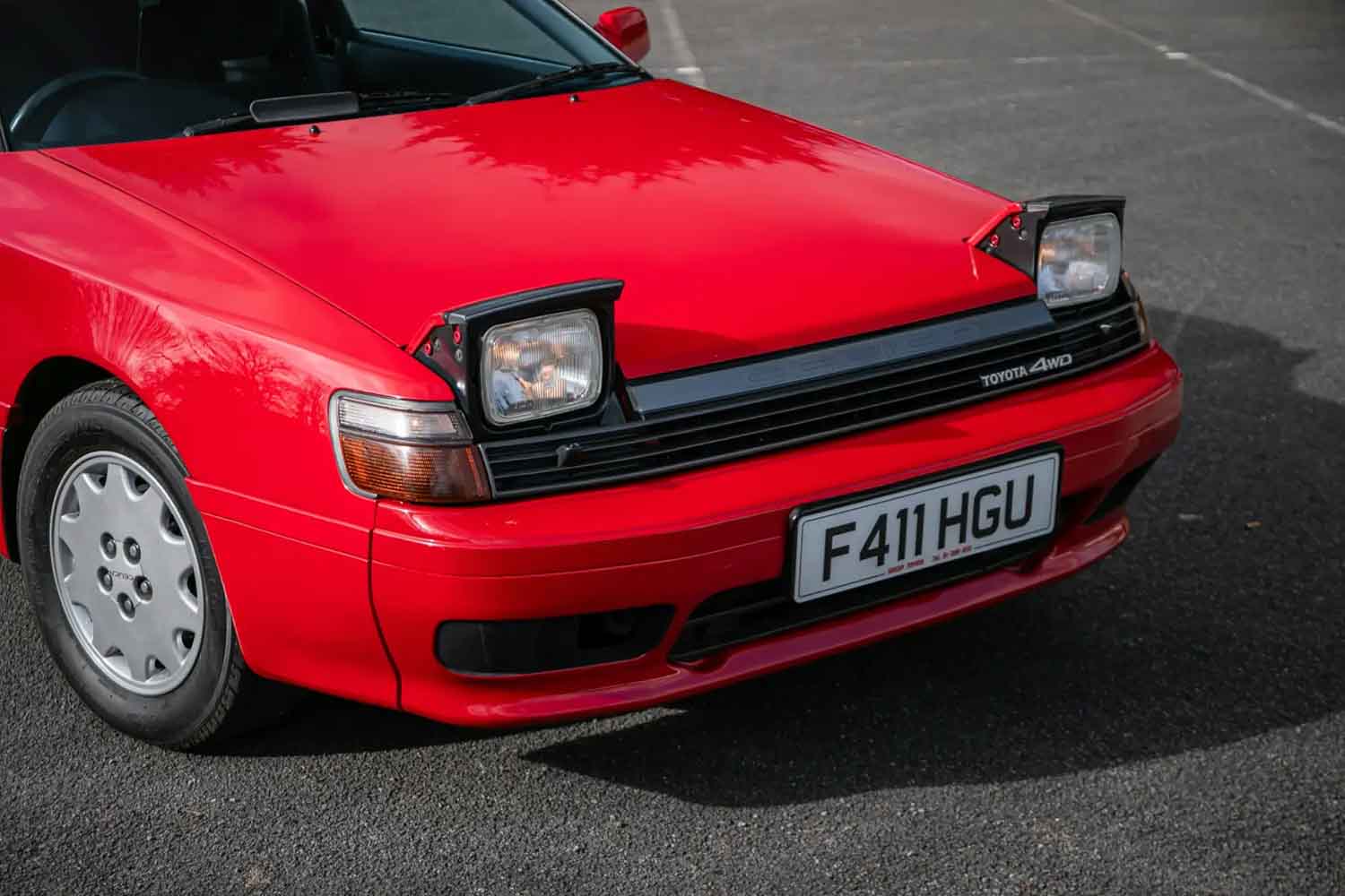 日本車初のWRC王者、トヨタ「セリカGT-FOUR」が約539万円で落札