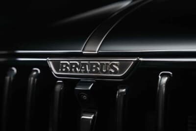 BRABUS BODO：13本の垂直スリットを備えたフロントグリル