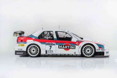 55万2000ユーロ（邦貨換算約1億156万円）で落札されたアルファ ロメオ「155 V6-TI DTM」（C）Bonhams