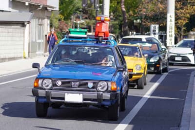 スバル レオーネ ツーリングワゴン:桐生市内に残る古い街並みを駆け抜ける雄姿に惚れる