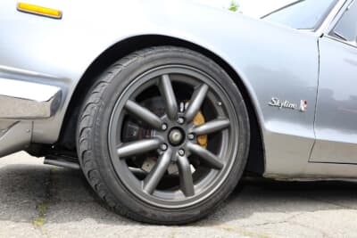 日産 3代目 スカイライン：ワタナベホイールを装着する