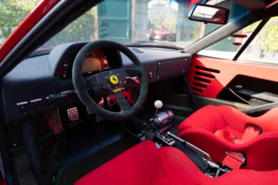 318万3125ユーロ（邦貨換算5億611万6875円）で落札されたフェラーリ「F40」（C）Courtesy of RM Sotheby's
