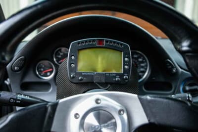 1万6875ポンド（邦貨換算約359万円）で落札されたマツダ「RX-7」（C）Iconicauctioneers