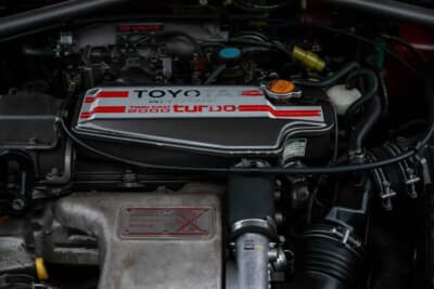 2万5313ポンド（邦貨換算約539万円）で落札された「ST165型トヨタ セリカGT-FOUR」（C）Iconicauctioneers
