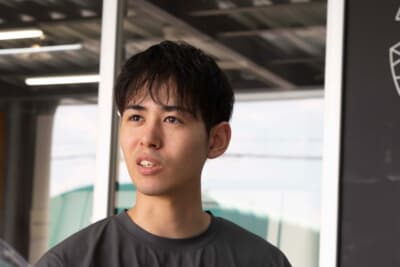 トヨタ・プロボックスラッピング:世界大会で2位に輝いたトレンコブ海さん。若干24歳。今の若手の凄さを垣間見ることができた