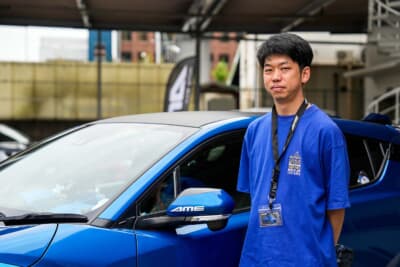 ブラックとポリッシュの輝きを上手くバランスさせたシャープな10本スポークが気に入っている