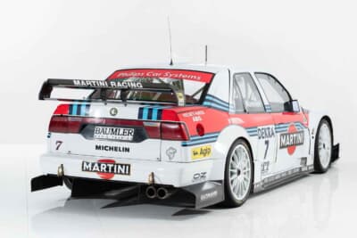 55万2000ユーロ（邦貨換算約1億156万円）で落札されたアルファ ロメオ「155 V6-TI DTM」（C）Bonhams