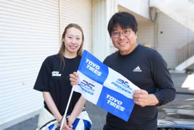 PROXES DRIVING PLEASURE:メーカー、ショップ、ドライバーを含め、クルマ好き同士の交流を深め、参加者にトーヨータイヤのファンになってもらうのが一番の目的。ドライバーのファンサービスも手厚かったぞ