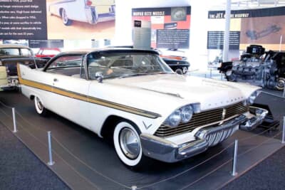 スポーティなイメージで新たな境地を開いた1957年式プリマス フューリー