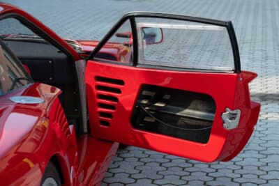 318万3125ユーロ（邦貨換算5億611万6875円）で落札されたフェラーリ「F40」（C）Courtesy of RM Sotheby's