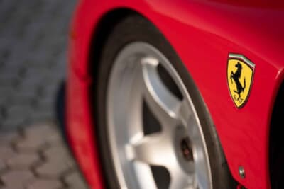 318万3125ユーロ（邦貨換算5億611万6875円）で落札されたフェラーリ「F40」（C）Courtesy of RM Sotheby's