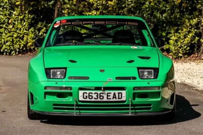 2万250ポンド(邦貨換算約435万円)で落札されたポルシェ「944 トラックデイ仕様」(C)Iconicauctioneers