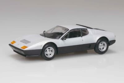 今回新たに追加されたシルバーのフェラーリ「512BB」。流麗なプロポーションを実車の3Dスキャンで精密に立体化