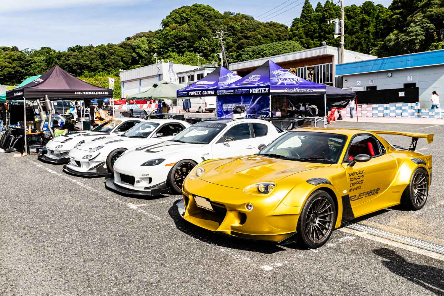 若年層オーナーが増加中！ マツダのロータリー車が集結した「第2回絆