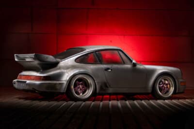 349万2500ポンド（邦貨換算約7億6300万円）で落札されたポルシェ「911カレラRSR 3.8」（C）Courtesy of RM Sotheby's