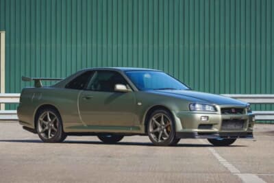 20万7000ユーロ(邦貨換算約3830万円)で落札された「日産 スカイラインGT-R V-Spec II Nür」(C)Courtesy of Broad Arrow