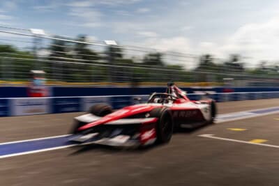 日産 e-4ORCE 04：2026年シーズンのフォーミュラE世界選手権に挑む日産の第3世代EVレーシングカー