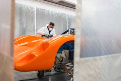 マクラーレン M6GT：ボディパネルの成型に使用されたFRP（繊維強化プラスチック）製のマスターモデルとなる金型