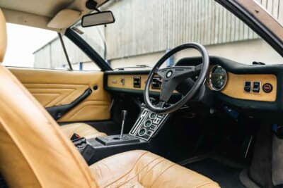 12万ポンド〜13万ポンド(邦貨換算約2580万円〜約2795万円)で現在も販売中の1972 「デ・トマソ パンテーラ GTS」(C)Iconicauctioneers