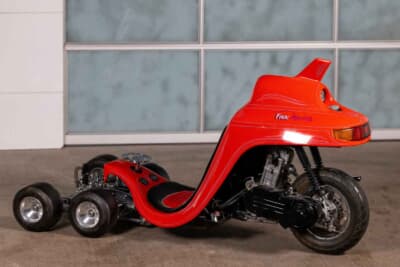 8万4000ドル（邦貨換算約1363万円）で落札された「ロス・フィンクモービル・モーターサイクル」（C）Bonhams