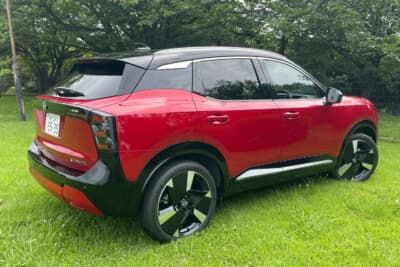日産 キックス:力強いプロポーションへと進化したエクステリアのリアクオータービュー