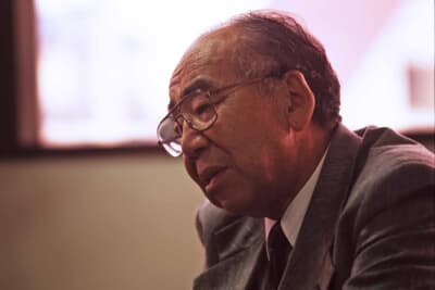 インタビューに応じる櫻井眞一郎氏。「荻窪には設計者としての時間はあっても、自分自身の居場所という感覚は希薄だった」と、二つの拠点への複雑な思いを語った