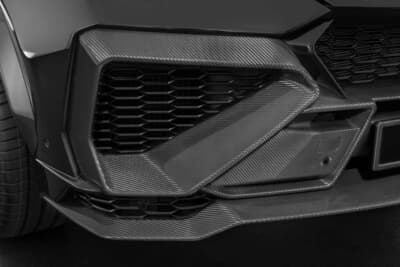 BRABUS 900 SUPERBLACK：大きく開口したカーボンファイバー製のフロントエアインテーク