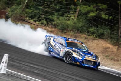 トヨタ GR86：コーナーに向けてダイナミックにマシンを横に向ける