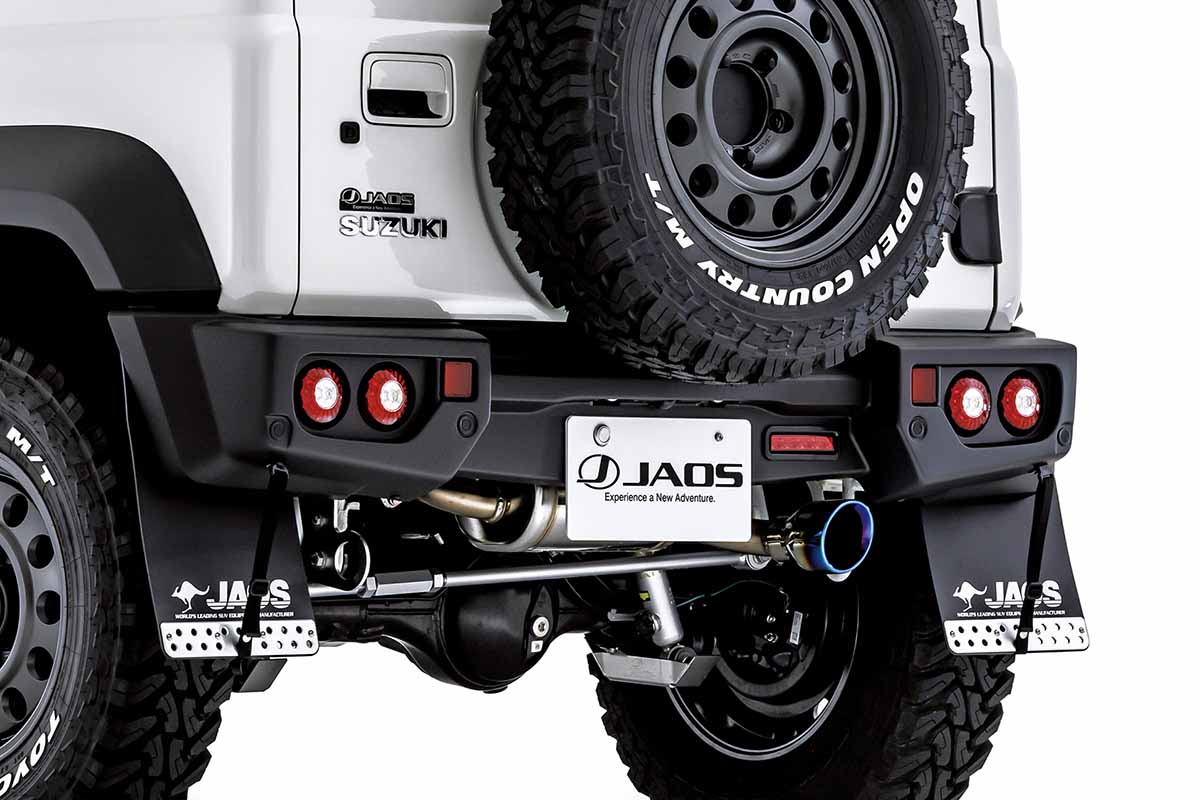 ジムニーノマド：ジムニーノマドのリアビューを大胆に変えオフロードテイストあふれるスタイルを実現するドレスアップパーツ